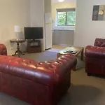 Grosvenor Court Apartments
