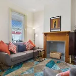 Cosy Glebe Cottage - Stroll To Central Hobart