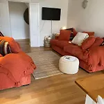 Writer\'S Cottage, Luxurious Oasis In The Heart Of North Hobart