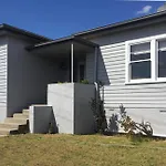 Kangaroo Bay Apartments