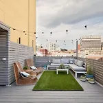 The Jokers Quarters Apartment With Rooftop Terrace