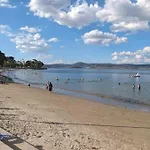 Lovely 2 Bed Home With Views