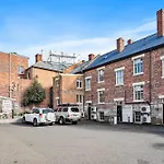 Portsea Place - Designer King Studio And Parking