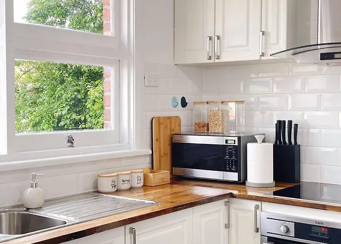 Stunning West Hobart Home- Close To City And Shops