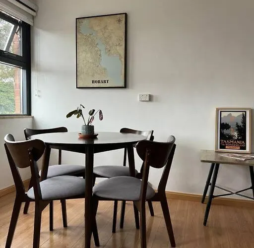 1Br Apartment - Walk To City