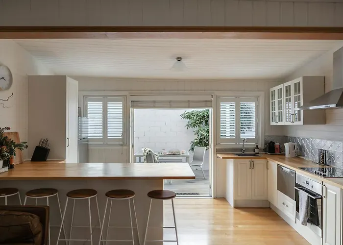Workers Cottage On Wellington