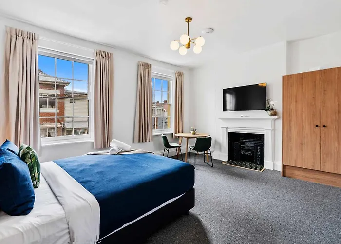 Portsea Place - Designer King Studio And Parking