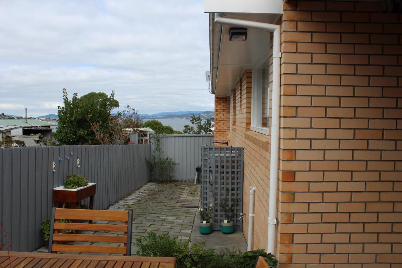 Tranquil Tranmere - 2 Bedroom Unit Apartment *