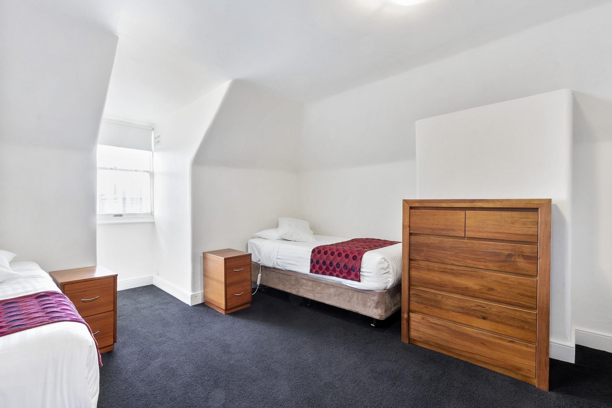 Aparthotel Grosvenor Court 4*