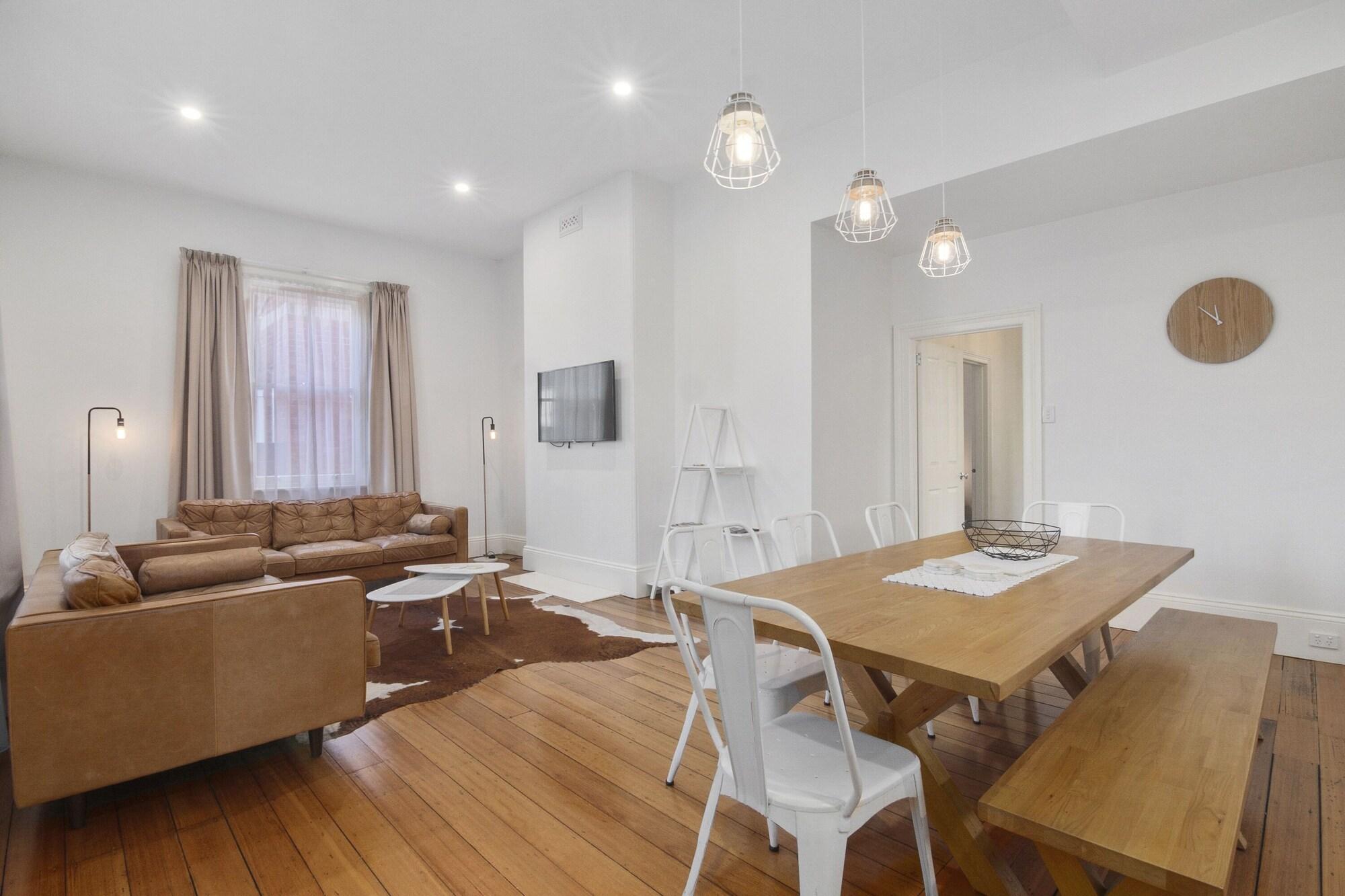 Grosvenor Court Aparthotel Hobart