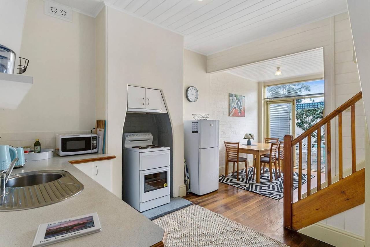 Cosy Glebe - Stroll To