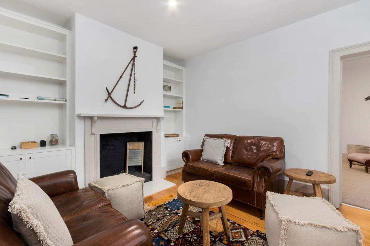 Tori's - Stroll To Vibrant Salamanca Holiday home *