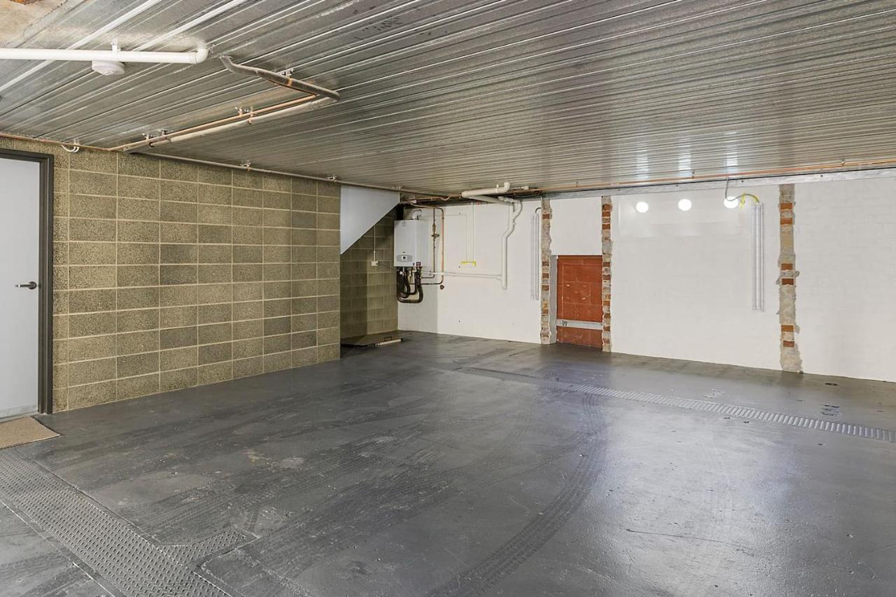 Apartment Stunning Warehouse Pad - Moments From The Waterfront *