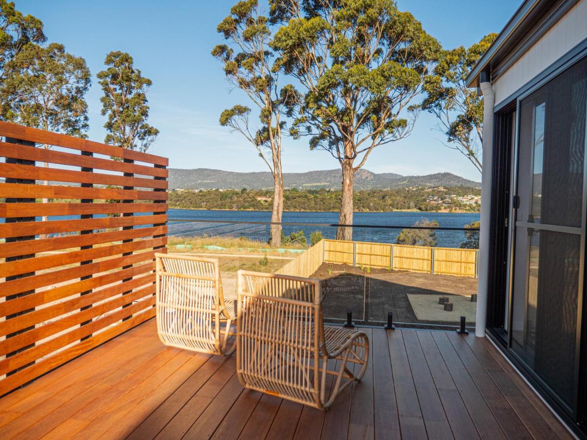 Luxurious Waterfront In The North Of *