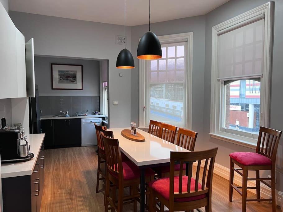 Arthurton Apartment