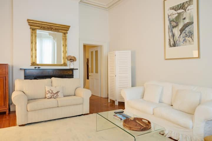 Roxburgh House Apartment *