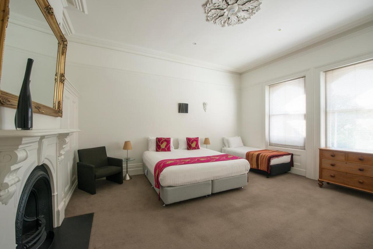 Roxburgh House Apartment