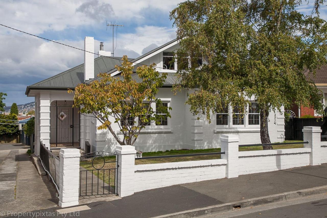 Holiday home On Burnett Location Parking Sleeps 8