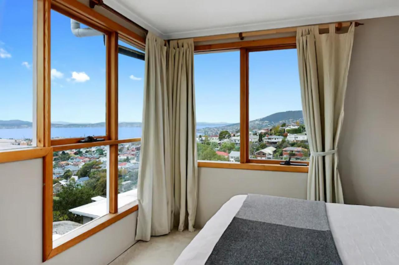 Poet S House 6br Fabulous Character Wow Views Hobart