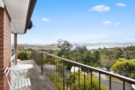 Holiday home Lovely 2 Bed With Views Hobart