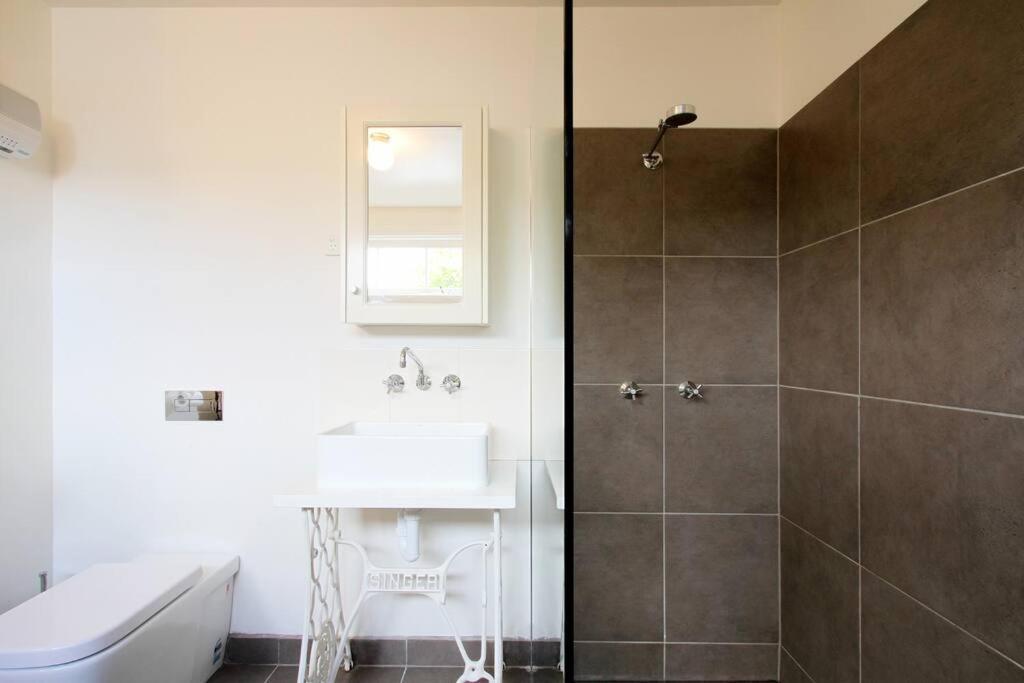Holiday home Writer's Cottage, Luxurious Oasis In The Heart Of North *