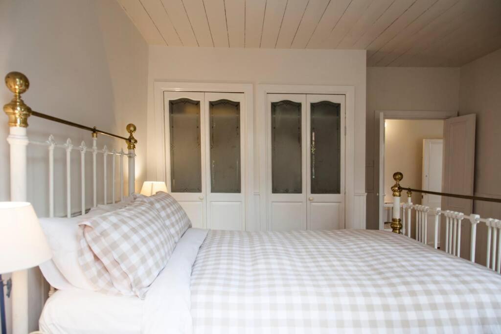 Writer's Cottage, Luxurious Oasis In The Heart Of North