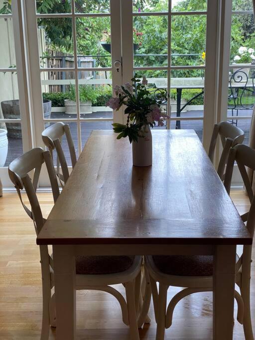 Holiday home Writer's Cottage, Luxurious Oasis In The Heart Of North *