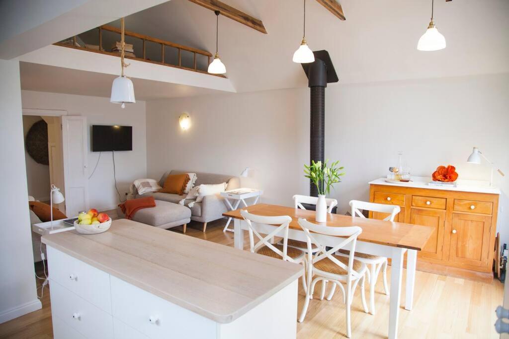 Holiday home Writer's Cottage, Luxurious Oasis In The Heart Of North Hobart