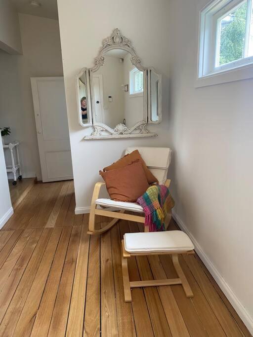 Writer's Cottage, Luxurious Oasis In The Heart Of North Holiday home