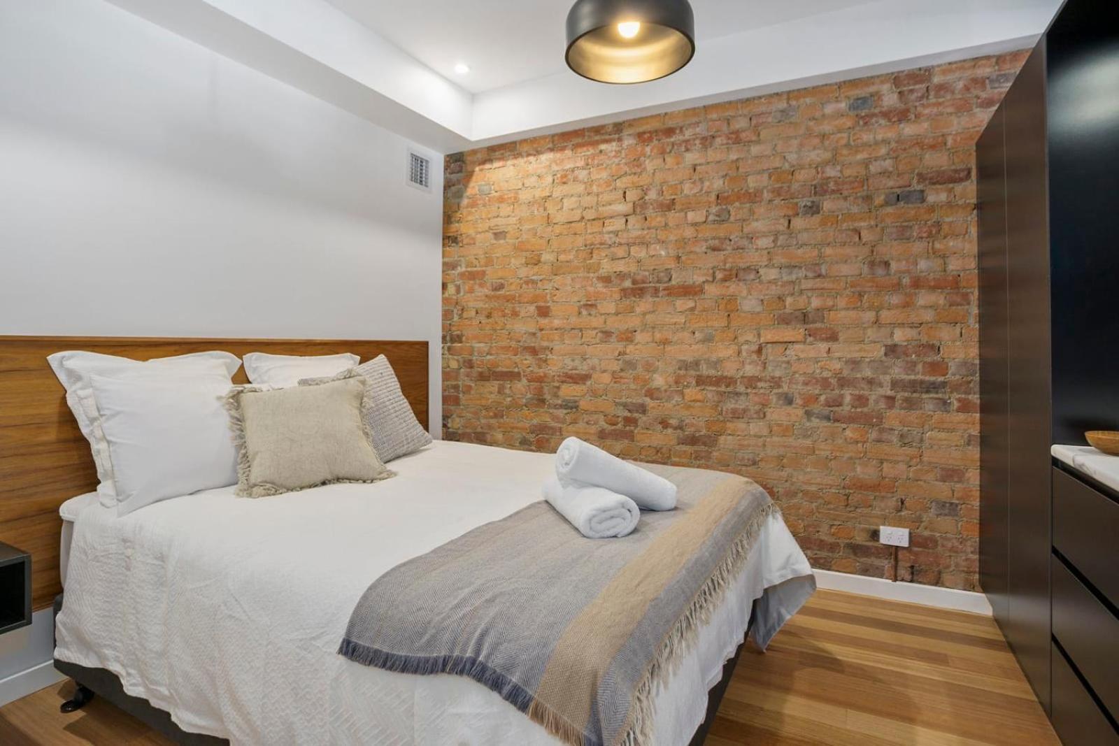 Vintage At Saddlers - Embrace A Cafe Lifestyle * Hobart