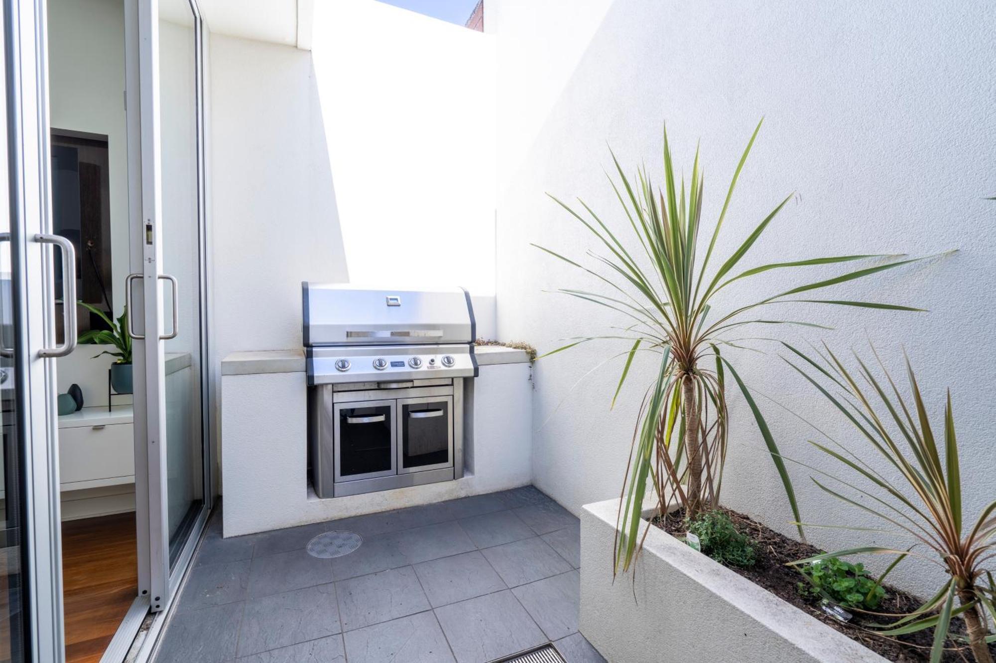 Heritage Terrace With Mod Twist Hobart