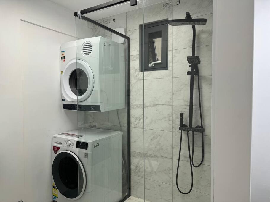 Apartment 1br - Walk To Hobart