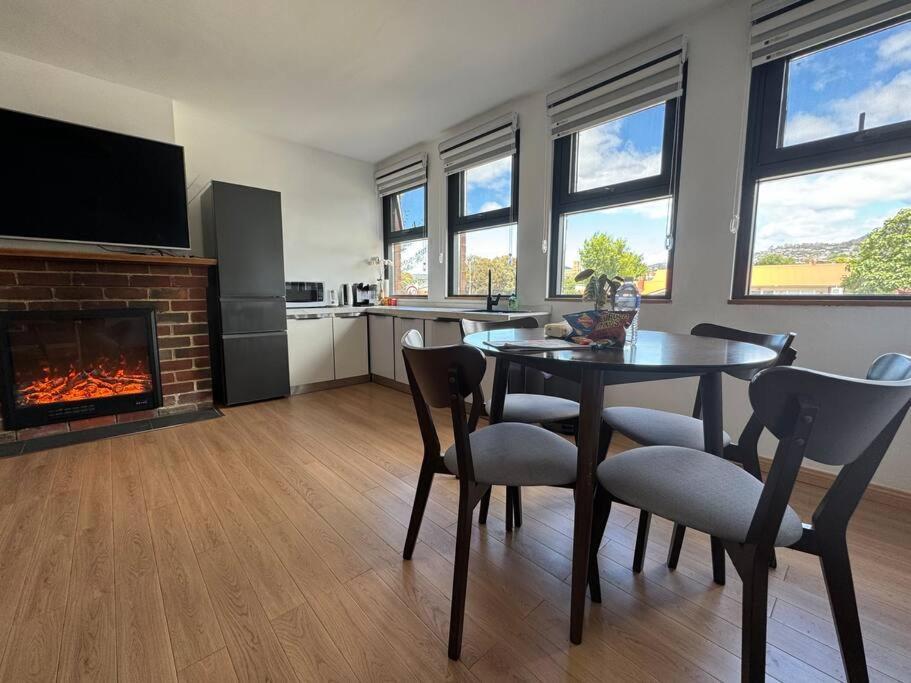 Apartment 1br - Walk To Hobart