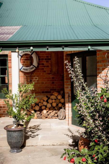 Holiday home Degraves St Old Mill Hobart