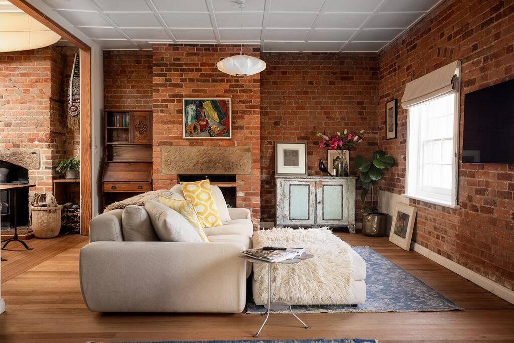 Holiday home Degraves St Old Mill *