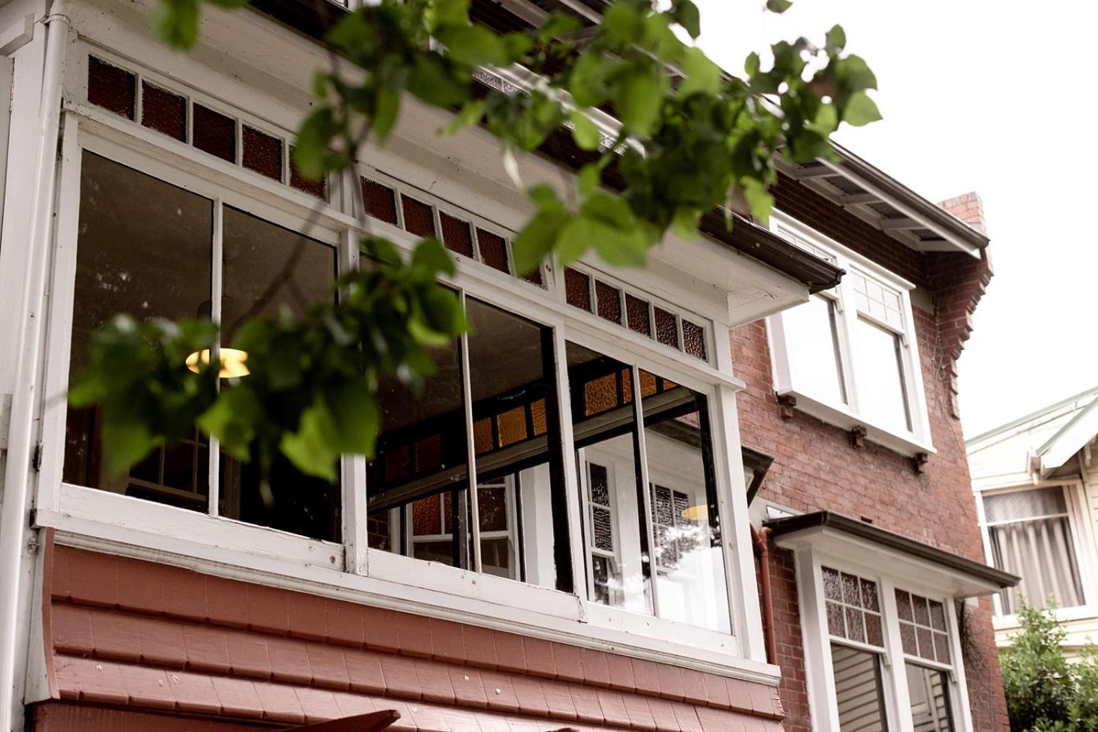 Buckley's Rest - 2 Bdrm In Battery Point *