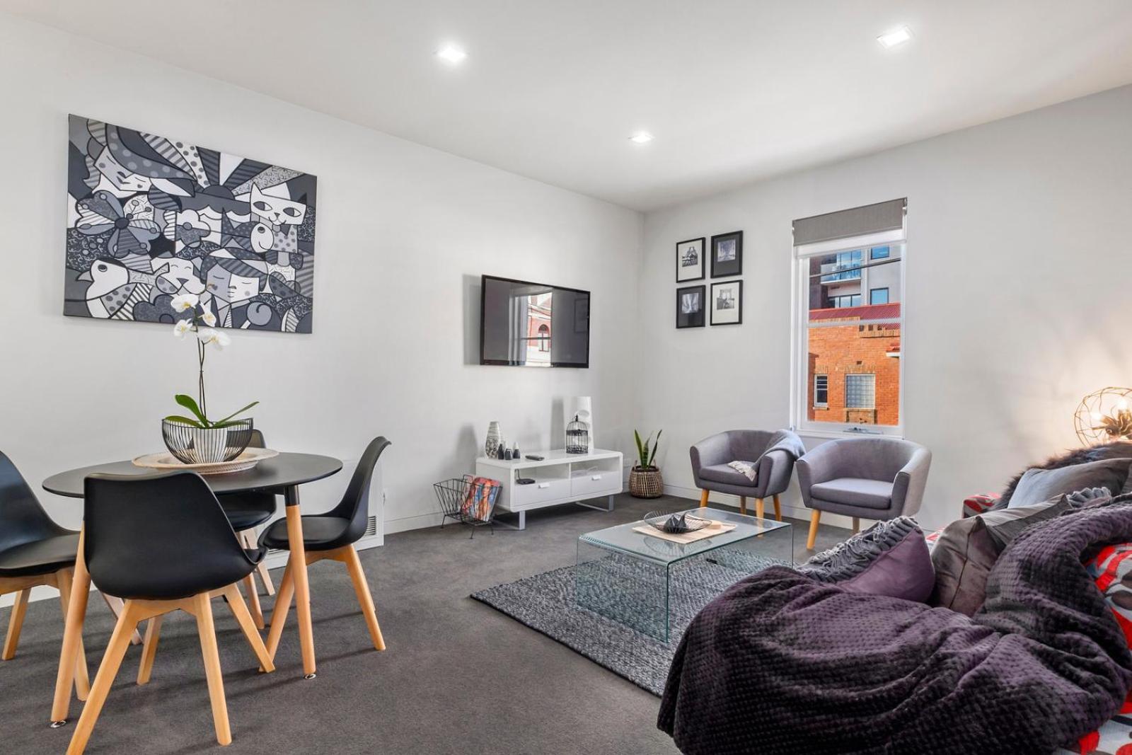 Apartment Inner-city 2 Bedroom With Free Parking