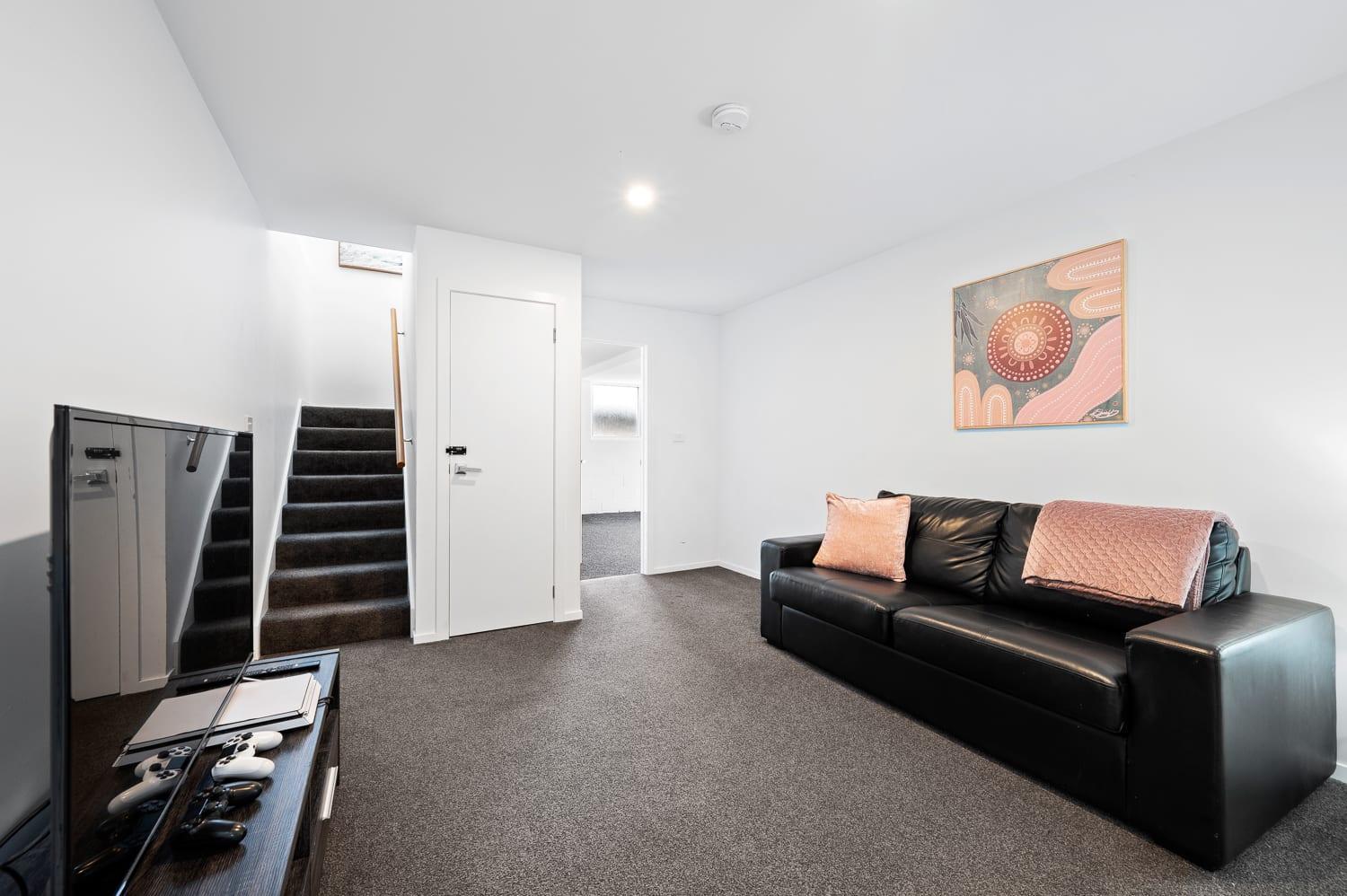 At 165 Great For Large Groups Sleeps 11