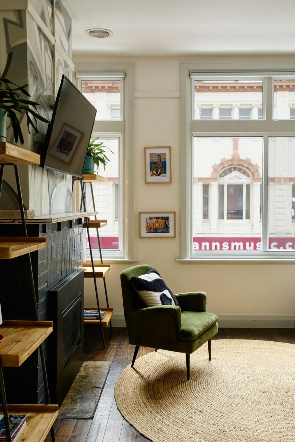 'elizabeth House' In Prime Cbd Location * Hobart