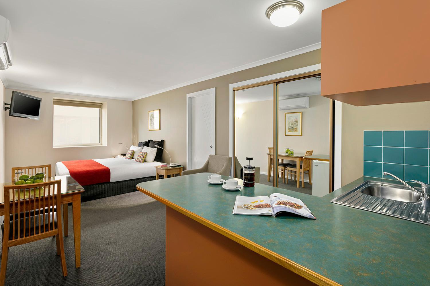 Aparthotel Waterfront 4*