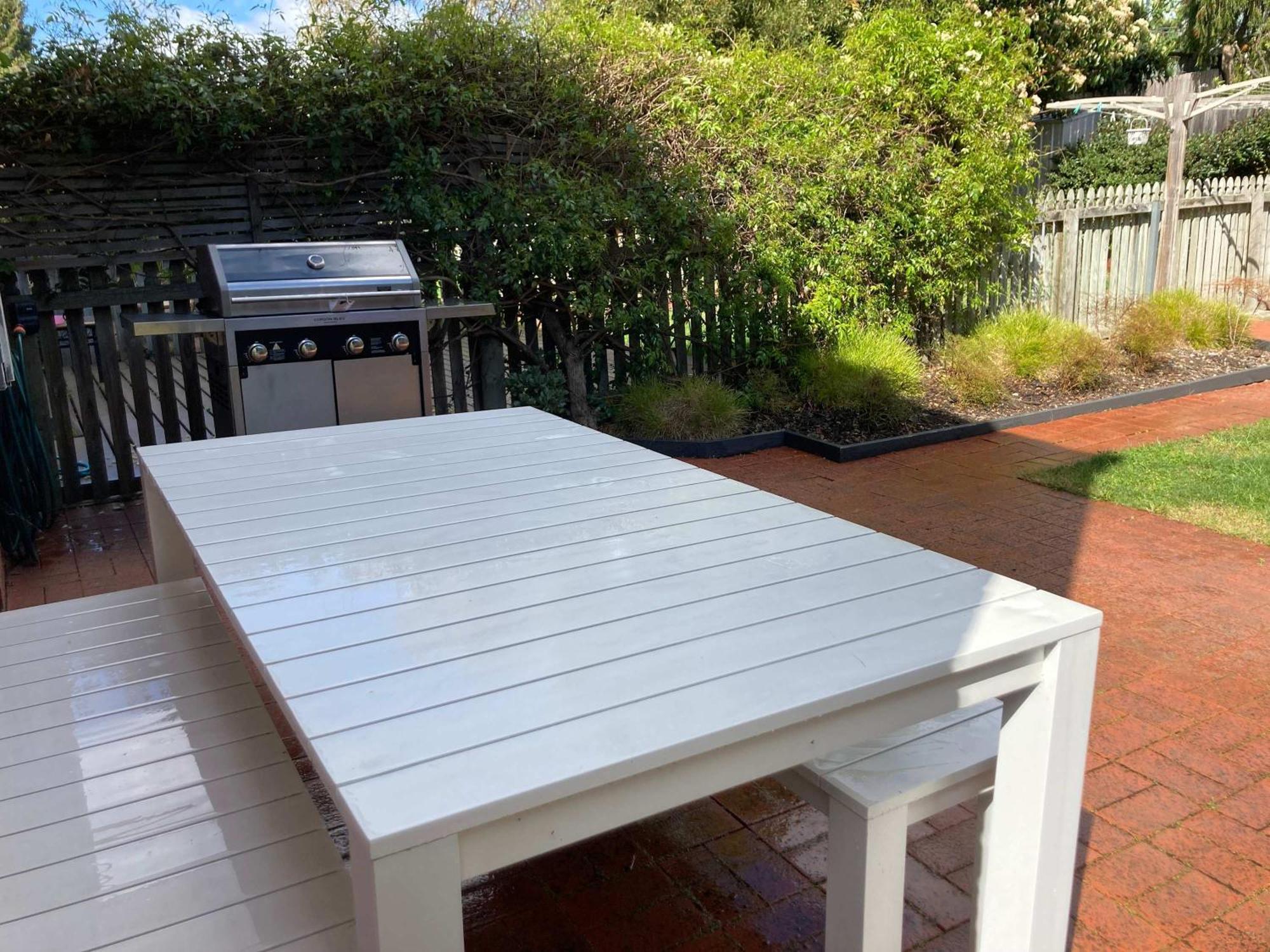 Cosy Renovated 2 Bed In Superb Location Holiday home