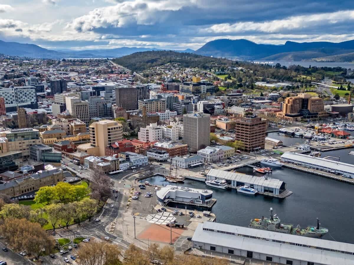 Gibson Mill Waterfront Warehouse - 101 Apartment Hobart