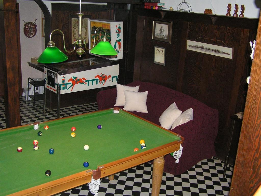 Undine Colonial 4* Hobart