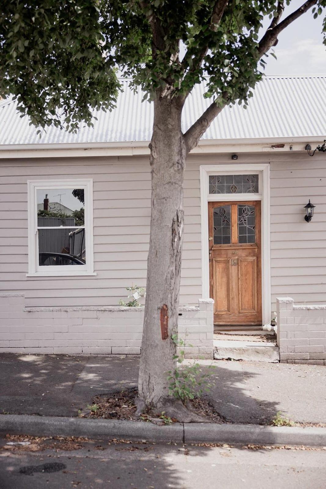 Holiday home Workers On Wellington Hobart