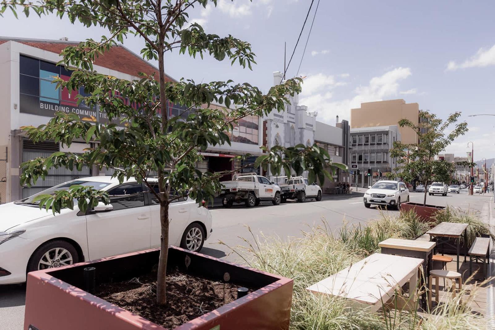 Apartment 3 Bedroom Spacious Inner-city Pad With Car Park Hobart