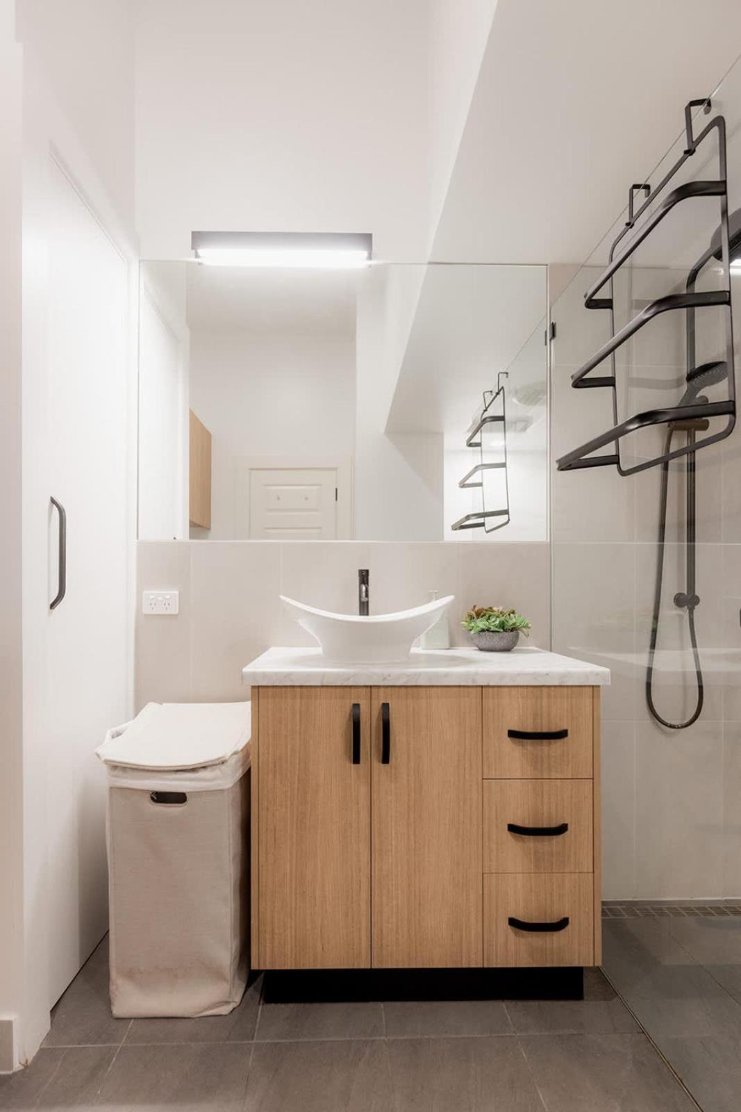 3 Bedroom Spacious Inner-city Pad With Car Park Hobart