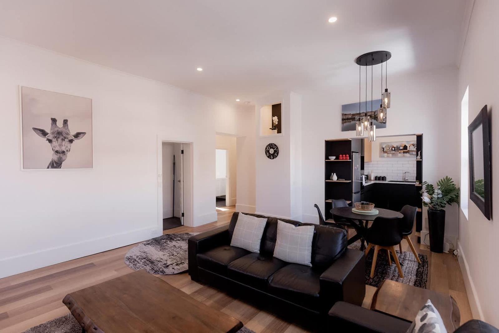 3 Bedroom Spacious Inner-city Pad With Car Park Apartment Hobart