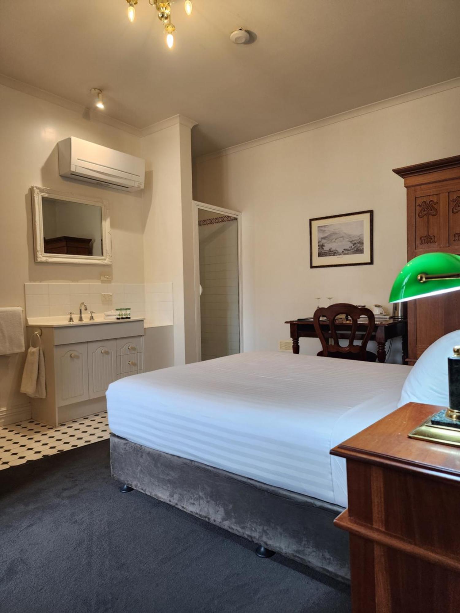 The Macquarie 4* Hobart