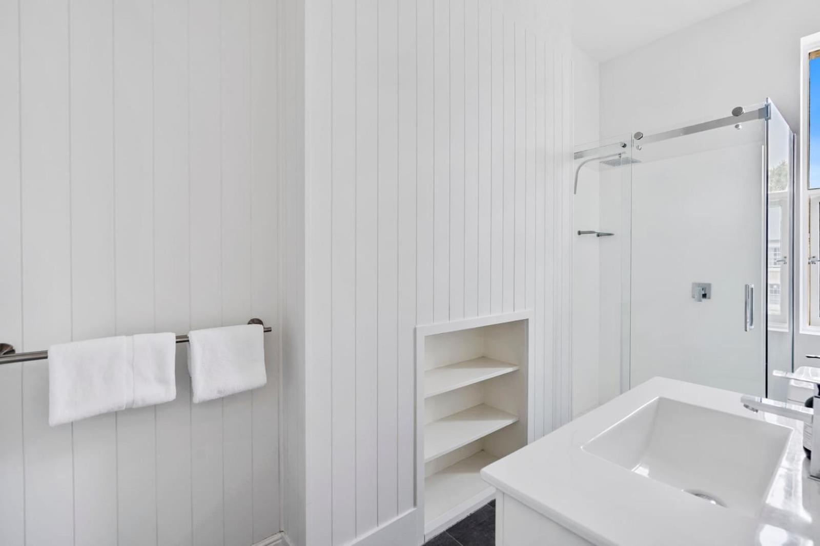 Apartment Portsea Place - Designer King And Parking Hobart