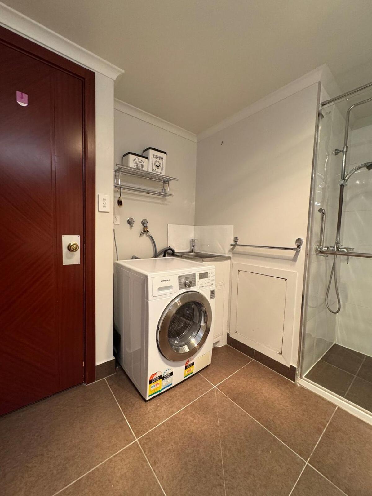 The Battery Space Apartment *